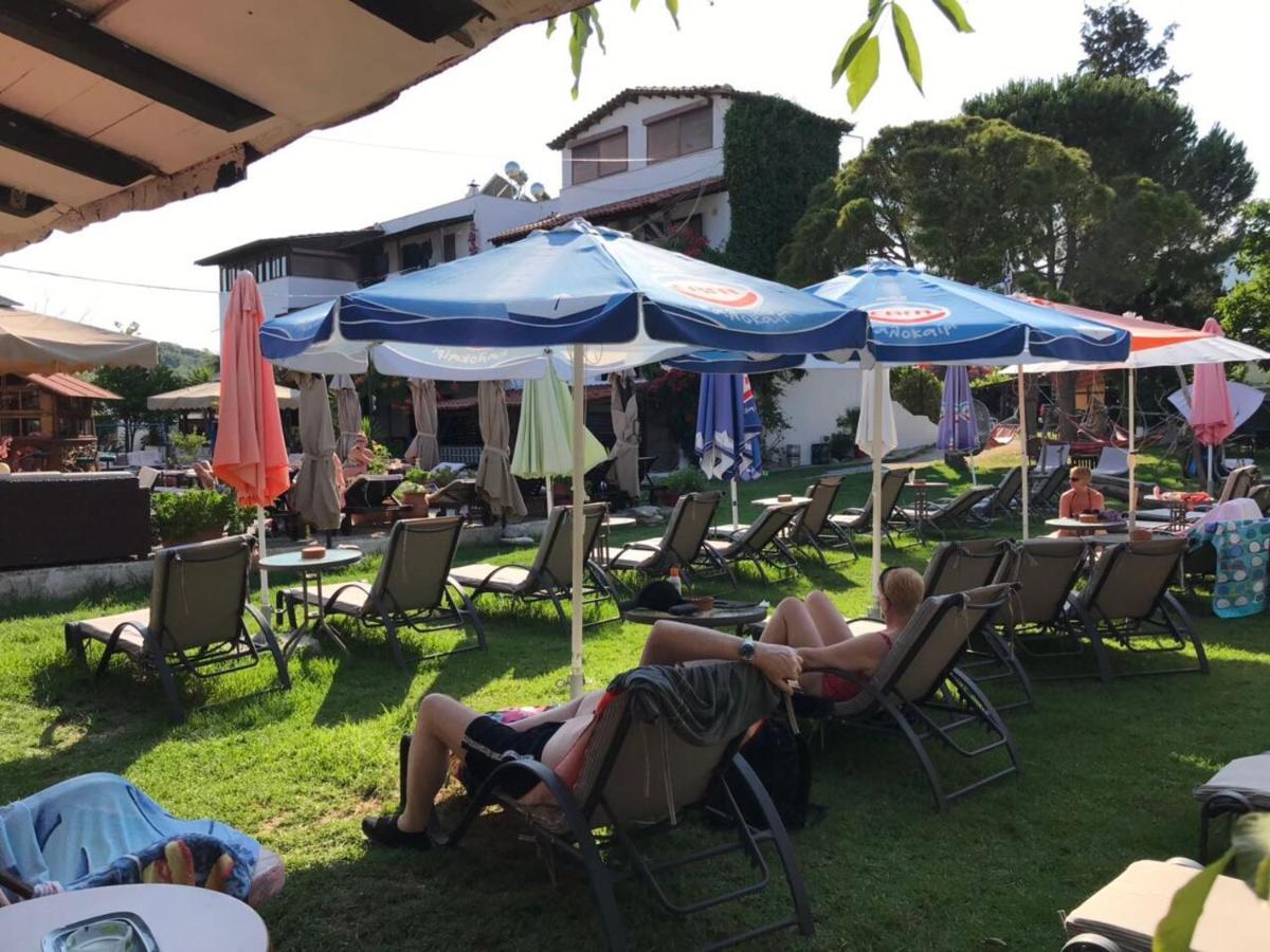 Oasis Aparthotel Skiathos-stad Buitenkant foto