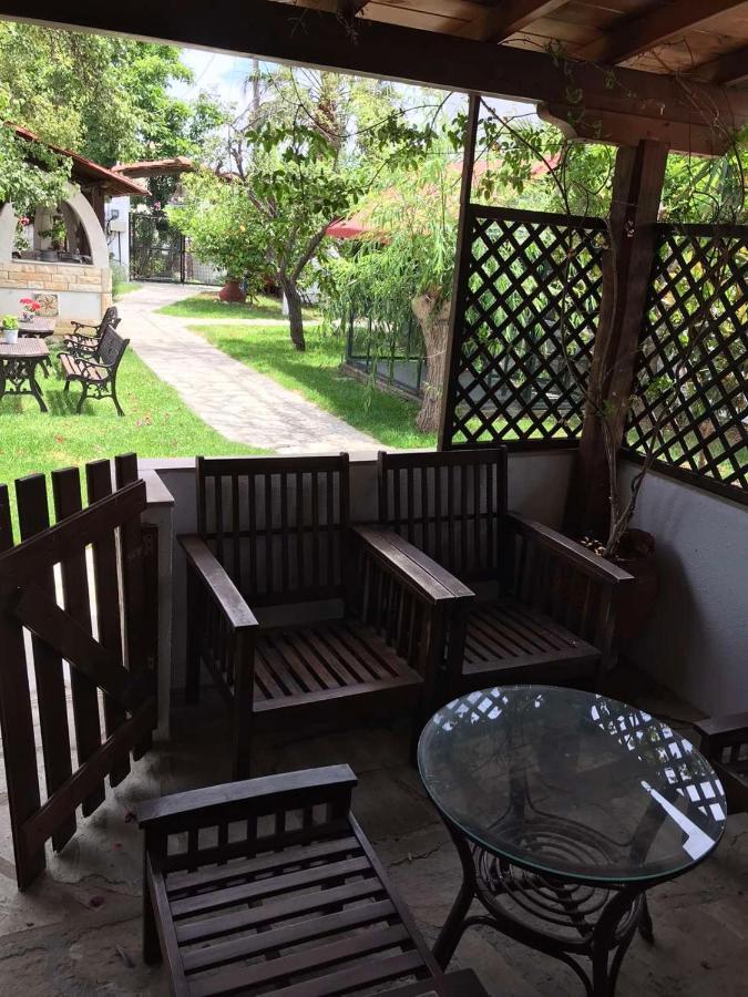Oasis Aparthotel Skiathos-stad Buitenkant foto